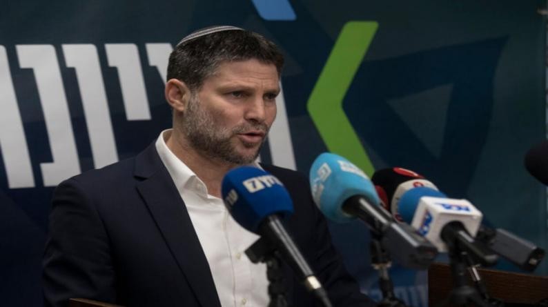 سموتريتش: إذا تضمنت المرحلة الثانية من الصفقة إنهاء الحرب دون تحقيق أهدافها فسأسقط الحكومة