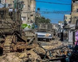 الاحتلال يواصل عدوانه على جنين ومخيمها: اعتقالات وتجريف محيط مستشفيي جنين الحكومي وابن سينا