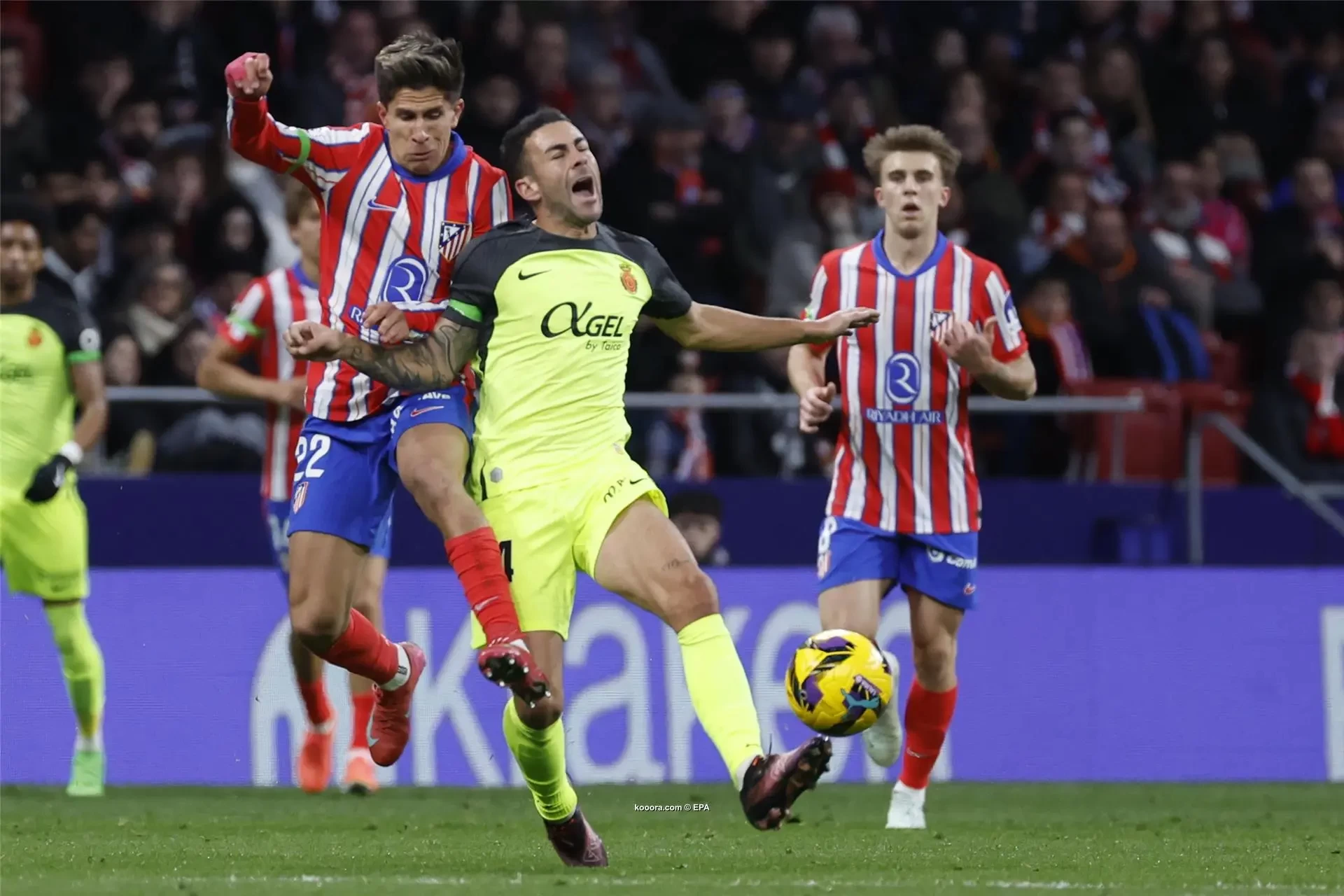 بالصور: أتلتيكو يلاحق ريال مدريد بثنائية في مايوركا