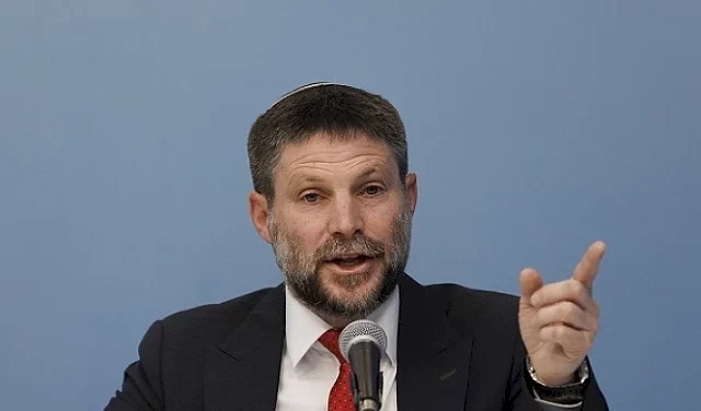 سموتريتش: هناك تقدم بتنفيذ خطة ترامب لتهجير سكان غزة