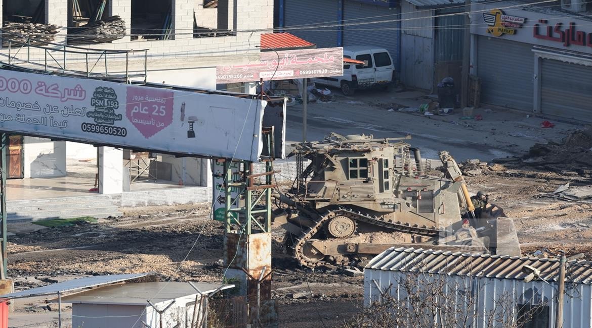 الاحتلال يواصل عدوانه على طمون ومخيم الفارعة جنوب طوباس لليوم السادس على التوالي