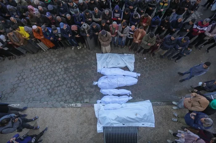 الصحة: 13 شهيدًا و16 إصابة وصلوا مستشفيات غزة خلال الـ24 ساعة الماضية