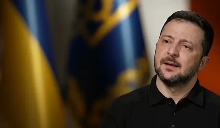 وسط صدمة الحلفاء.. زيلينسكي يواجه ترامب بـ"خط كييف الأحمر "