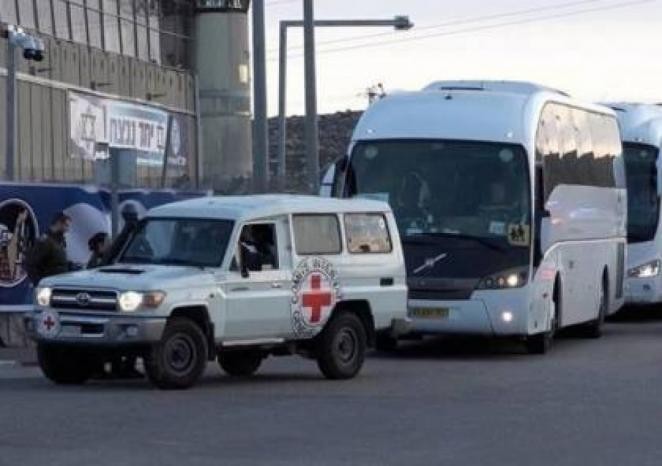 حماس: لن نقبل الحديث مع "إسرائيل" عبر الوسطاء قبل الإفراج عن أسرى الدفعة السابعة