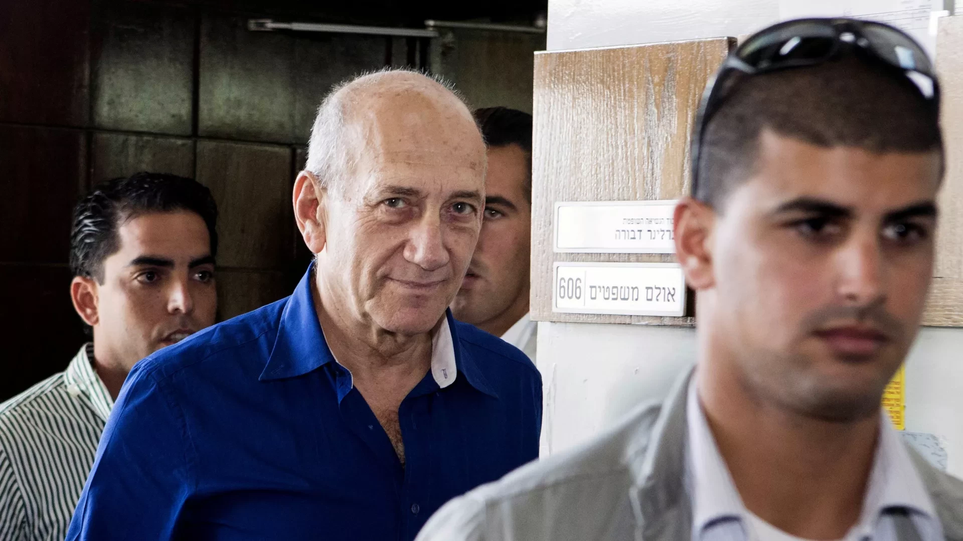 أولمرت يكشف عن خريطة قدمها للرئيس محمود عباس لحل الدولتين