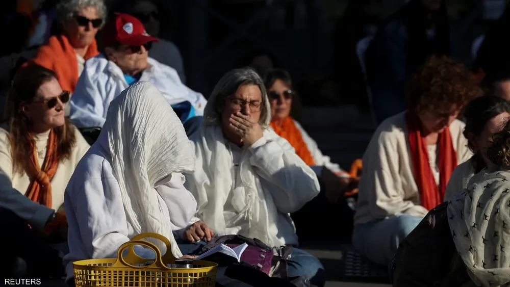 أهالي المحتجزين بغزة يُغلقون الطريق السريع المؤدي إلى القدس المحتلة