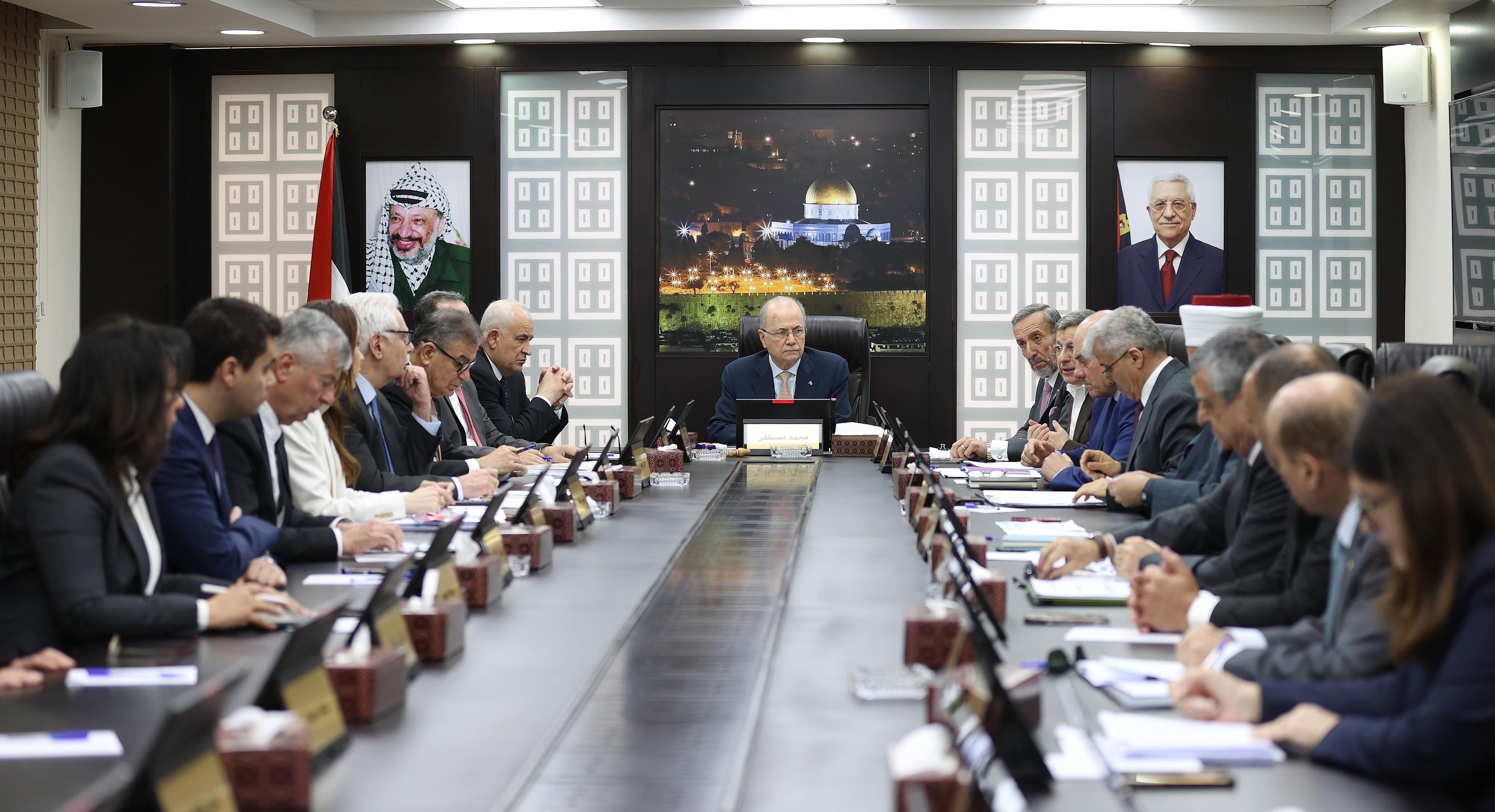 ترشيد النفقات.. مجلس الوزراء الفلسطيني يُناقش مشروع الموازنة لعام 2025