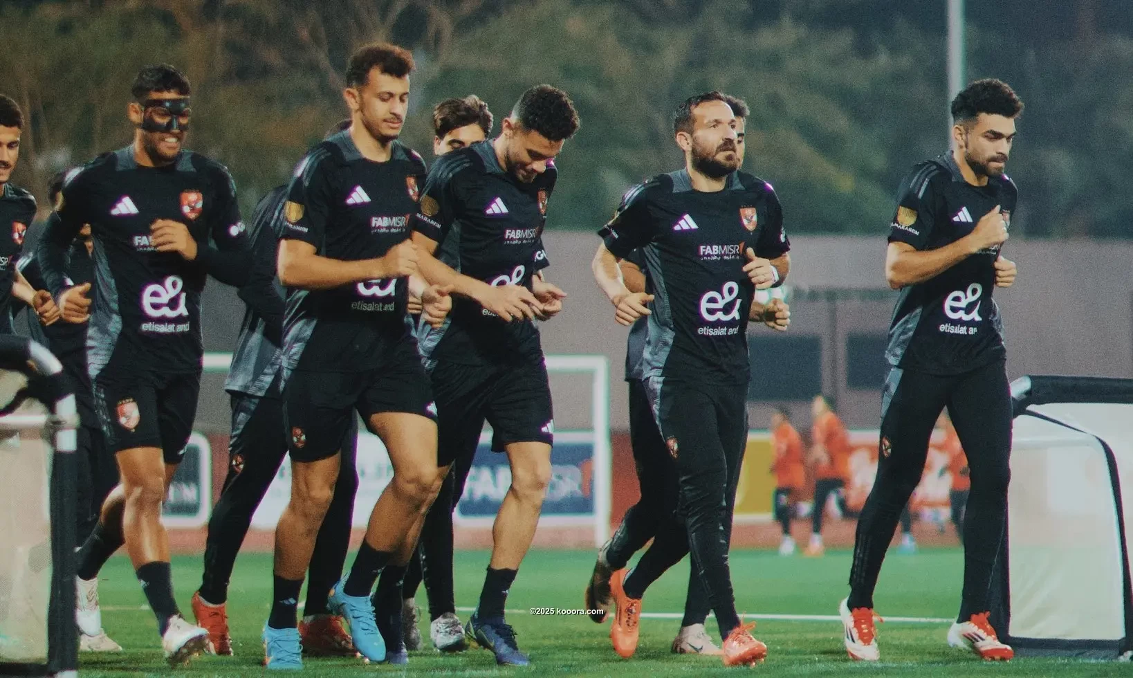 الأهلي يواجه إنبي في غياب 17 لاعبا