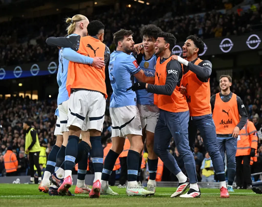 بالصور: مانشستر سيتي ينجو من فخ قاهر ليفربول