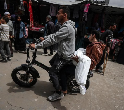 15 شهيدا بينهم 10 من عائلة واحدة في قصف الاحتلال لخان يونس وبيت لاهيا ورفح