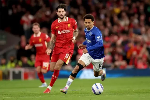 بالصور.. هدف جوتا يحسم ديربي الميرسيسايد ويقرب ليفربول من اللقب