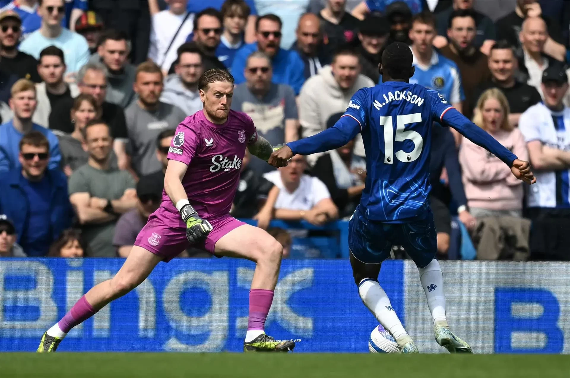 بالصور  :  معركة المربع الذهبي تشتعل.. تشيلسي ينجو من فخ إيفرتون