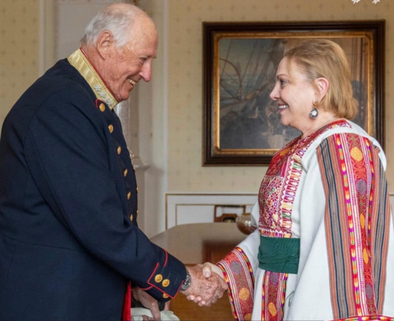 ملك النرويج يتسلم أوراق اعتماد سفير فلسطين كدولة مستقلة