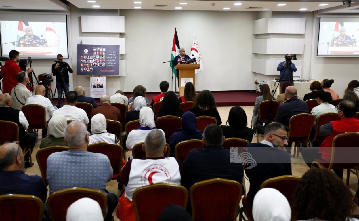 "الهلال الأحمر" تطالب بتحقيق دولي مستقل بجريمة استهداف طواقمها في رفح