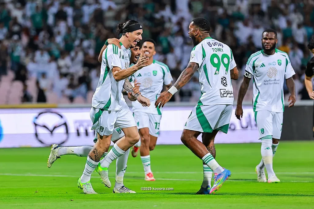 دوري روشن للمحترفين.