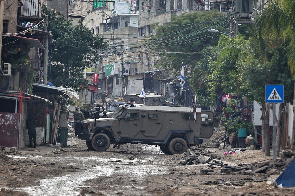 الاحتلال ينسف منازل في مخيم نور شمس شرق طولكرم