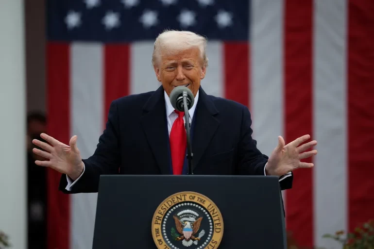 "يوم التحرير".. ترامب يعلن الحرب على "الخصم والصديق" واقتصاد العالم يهتز