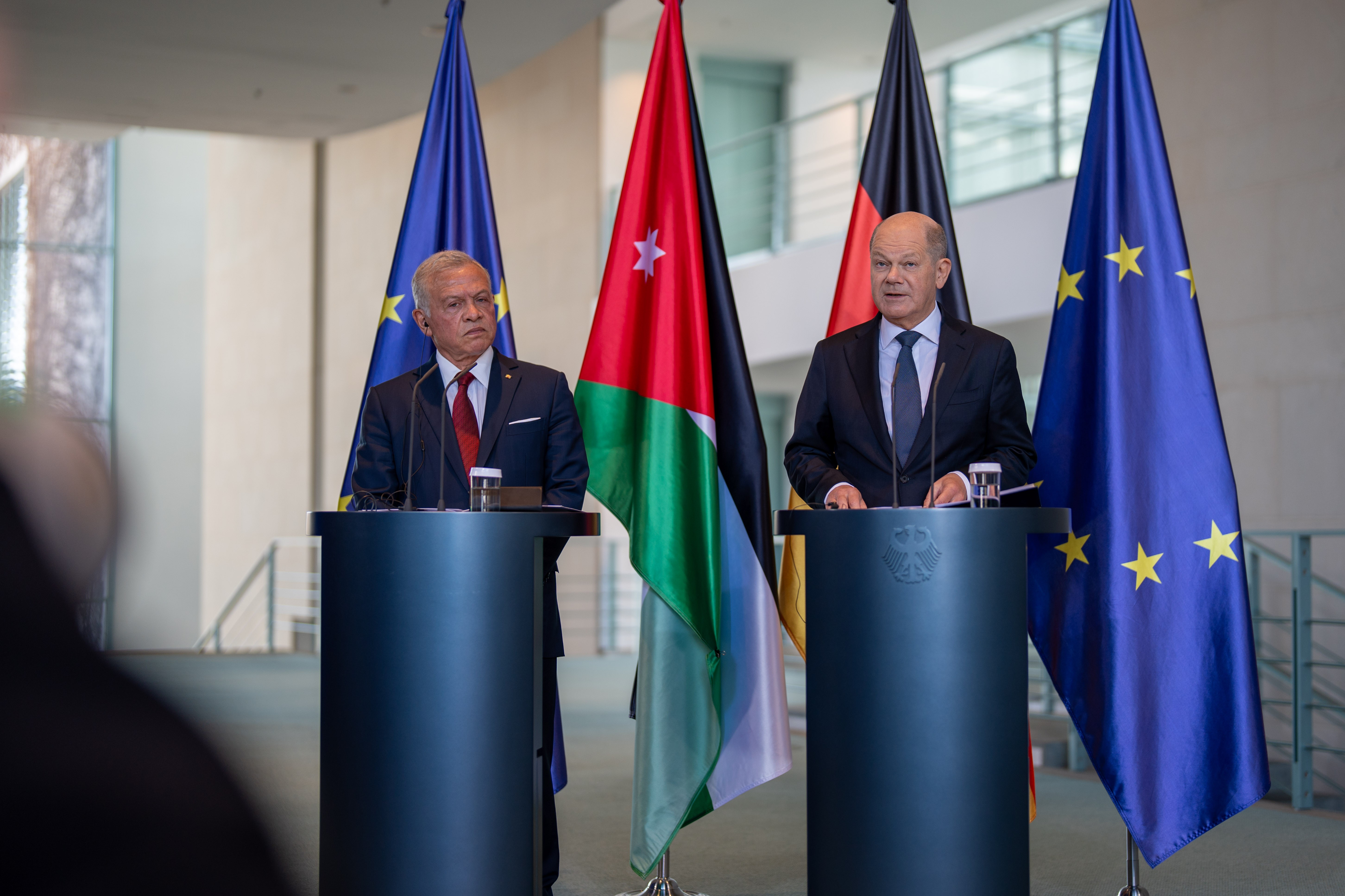 خلال مؤتمر صحفي مشترك