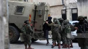 الاحتلال يعتقل ثلاثة شبان من سلفيت و الصحفي علي سمودي من جنين