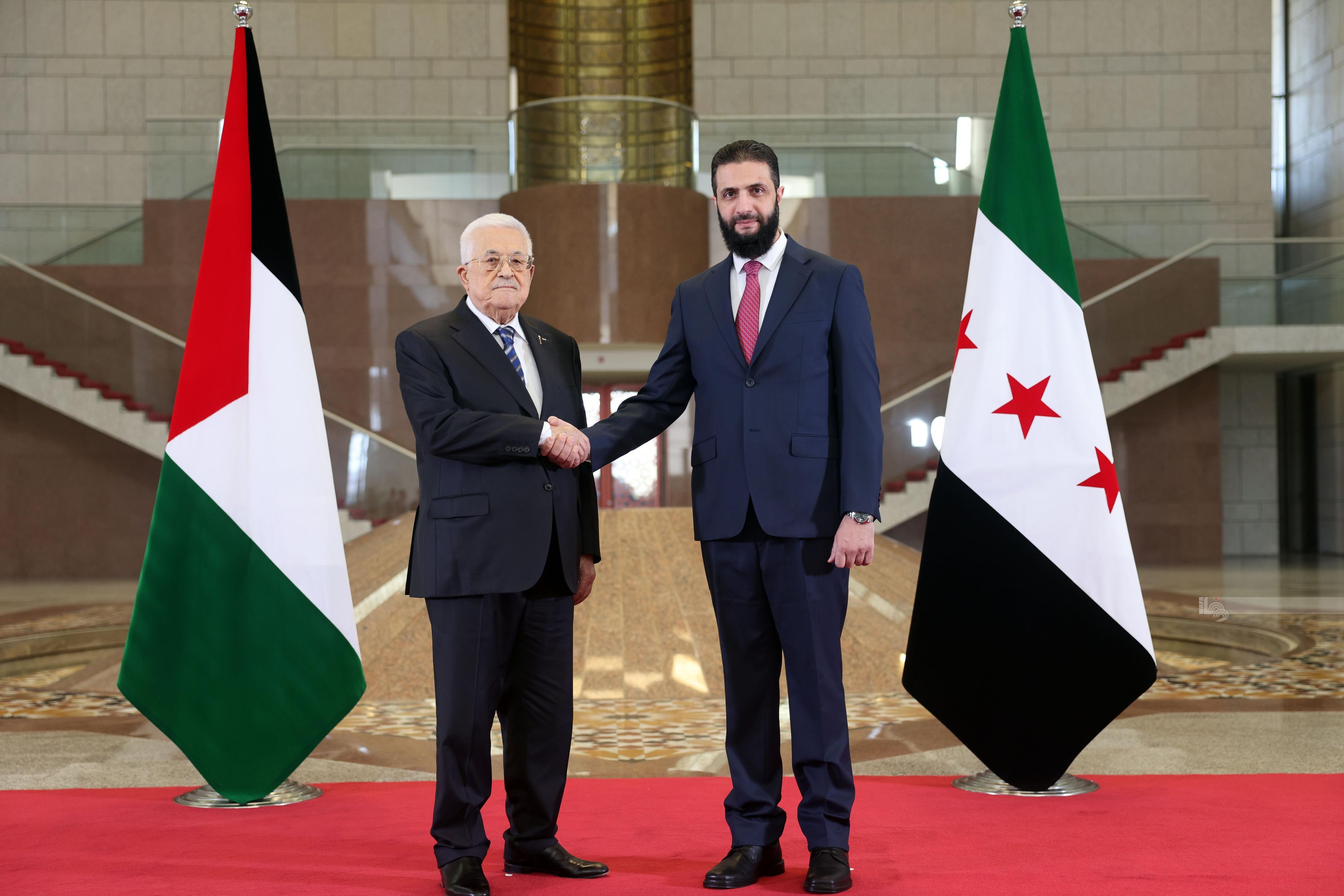 الرئيس عباس يصل سوريا في زيارة رسمية