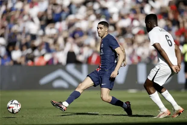 بالصور.. باريس يحصد لقب الدوري الفرنسي للموسم الرابع على التوالي