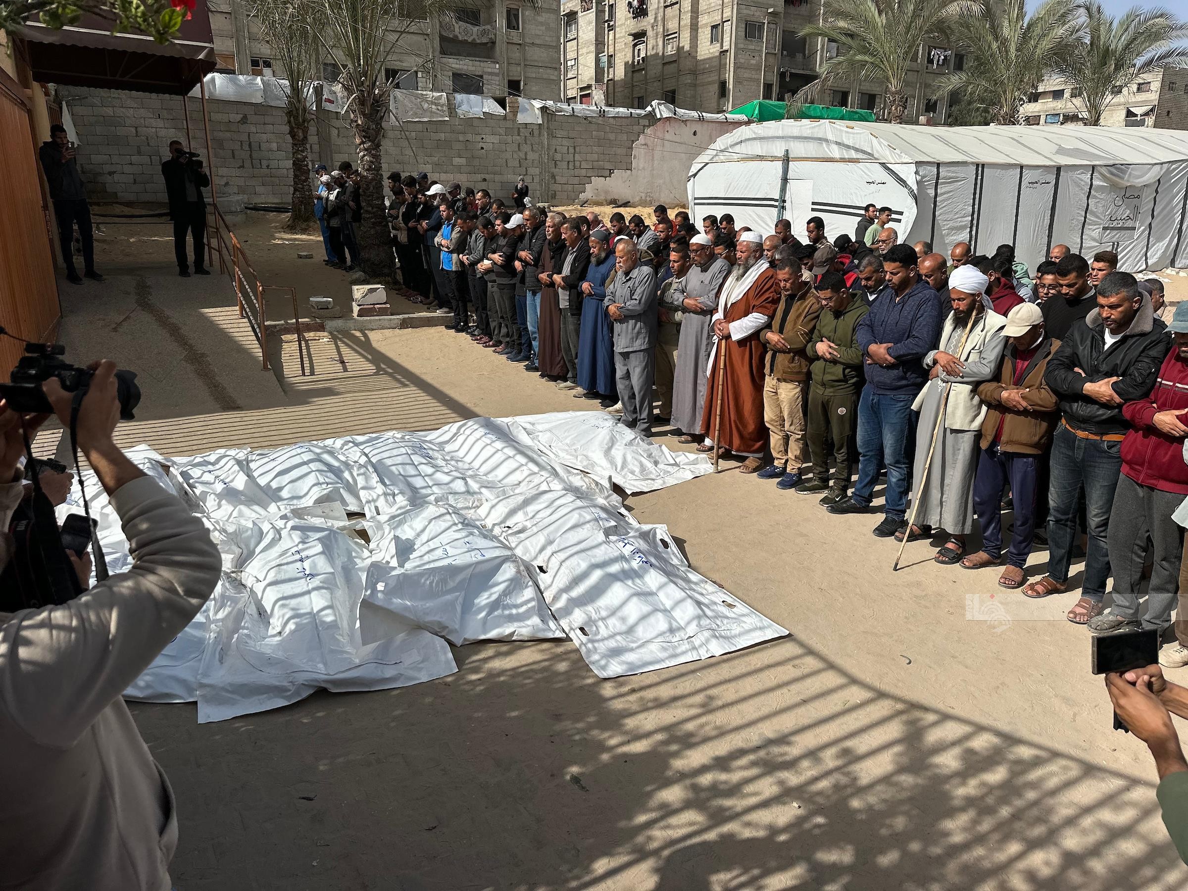 8 شهداء بينهم طفل في قصف إسرائيلي على خانيونس