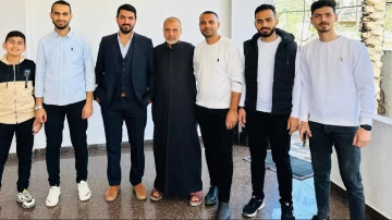 بالاسماء :  6 أخوة ارتقوا دفعةً واحدة في عدوان على دير البلح