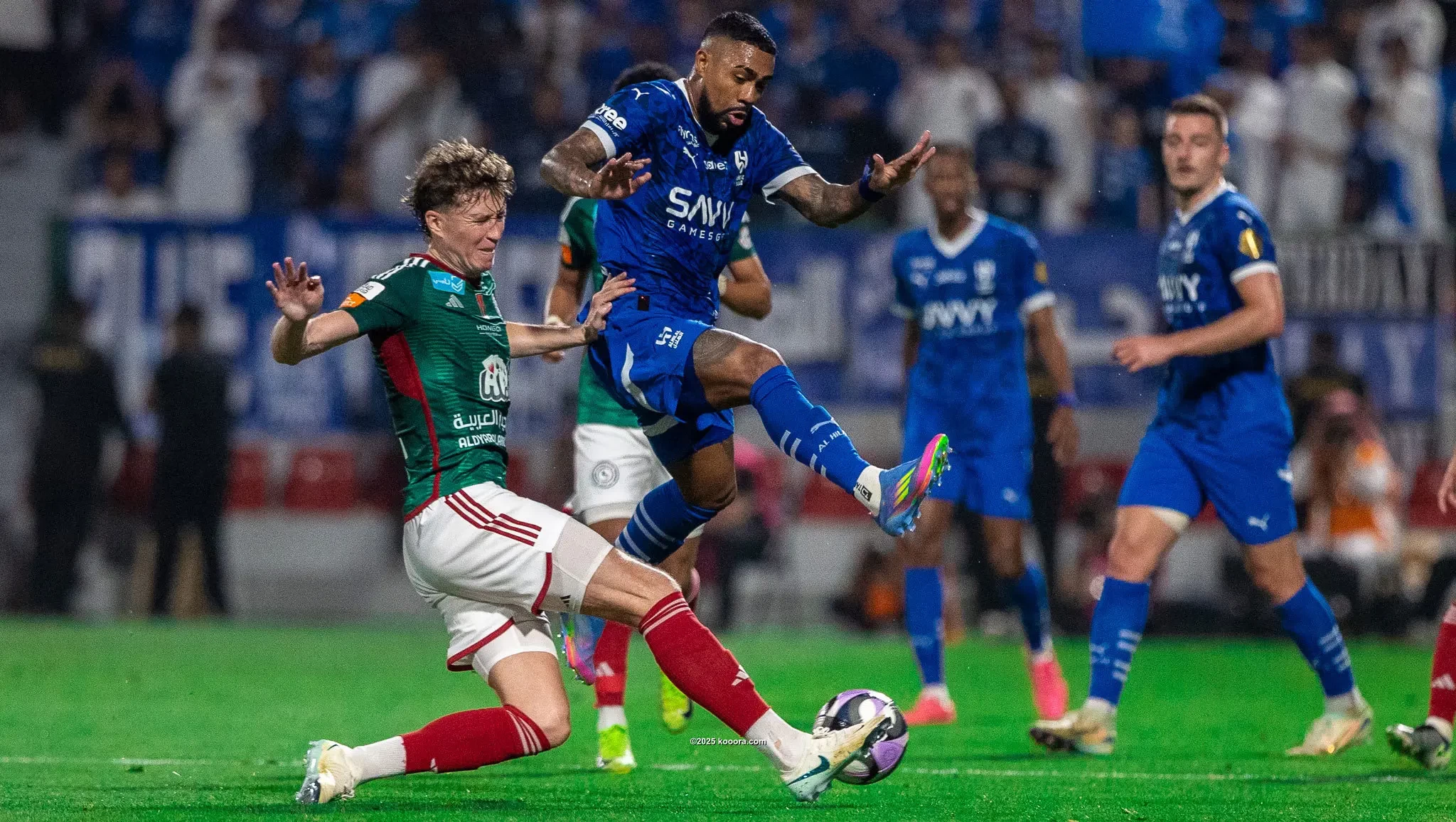 بالصور : هدية لاتحاد جدة.. الهلال يسقط في فخ الاتفاق