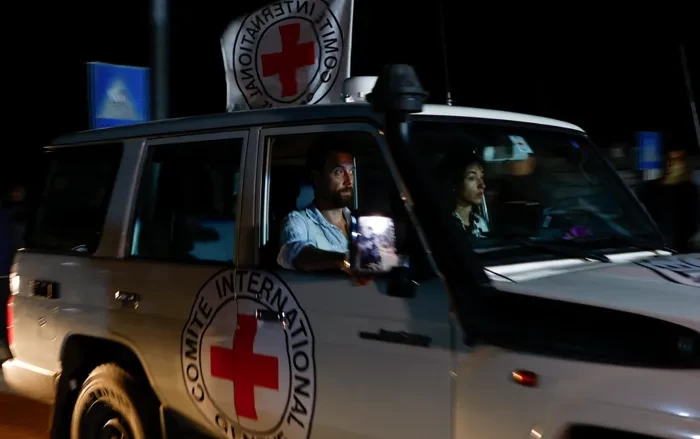 استشهاد موظفين اثنين من الصليب الأحمر في قصف إسرائيلي على غزة