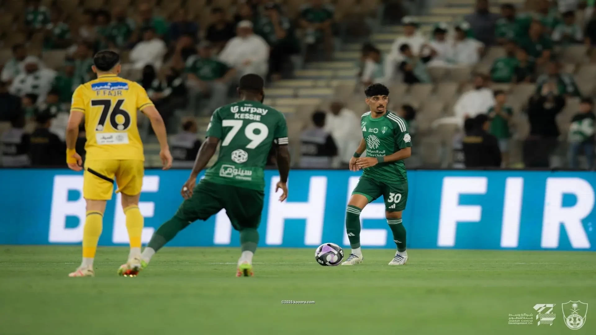 بالصور : أهلي جدة يعبر التعاون بثنائية في ليلة الفرص المهدرة