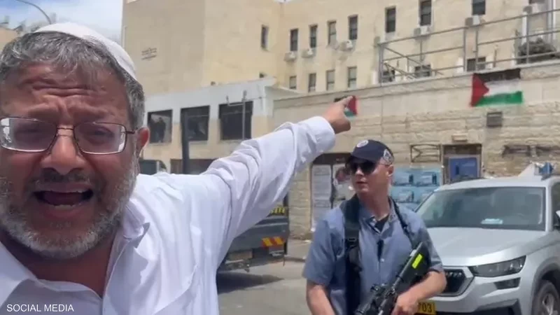 إسرائيليون متطرفون يهاجمون بن غفير ويضربون زوجته