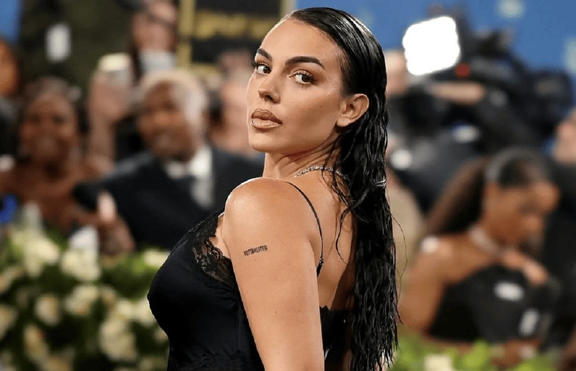 جورجينا رودريجيز تتصدر تريندات محرك البحث جوجل بسبب إطلالتها الأخيرة