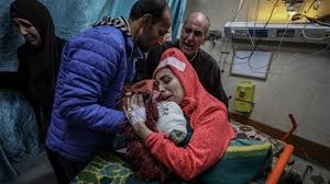 مجازر دامية.. 70 شهيدًا في غارات إسرائيلية متواصلة على قطاع غزة