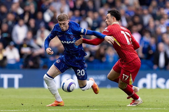 بالثلاثة.. تشيلسي يضرب ليفربول ويتمسك بأمل الأبطال