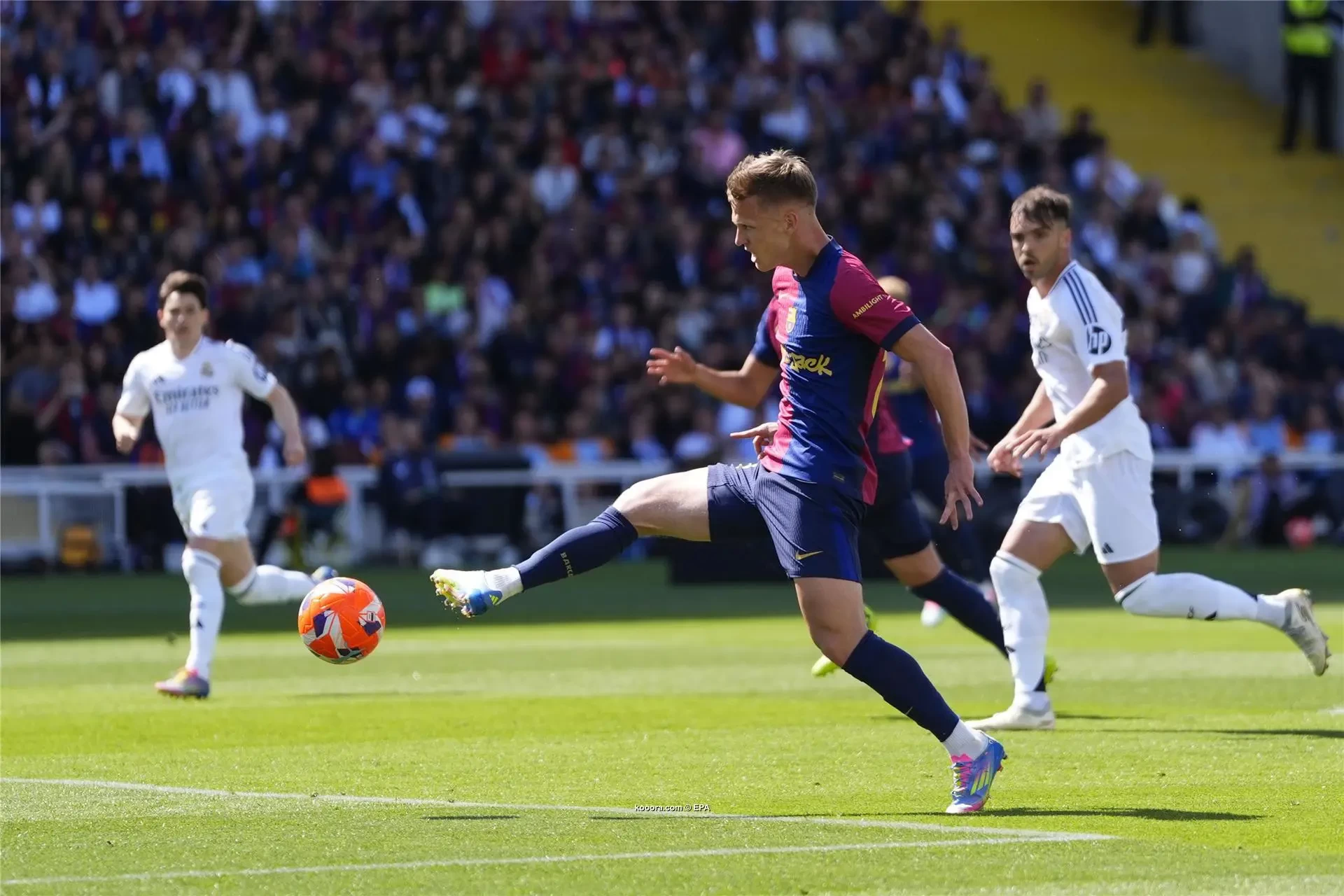 بالصور: برشلونة يحسم صراع الليجا بفوز جنوني في الكلاسيكو