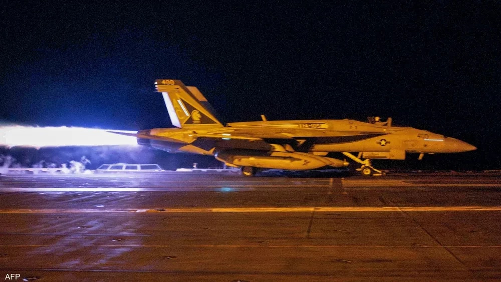 تقرير يكشف تكلفة الضربات الجوية الأمريكية على الحوثيين منذ مارس الماضي