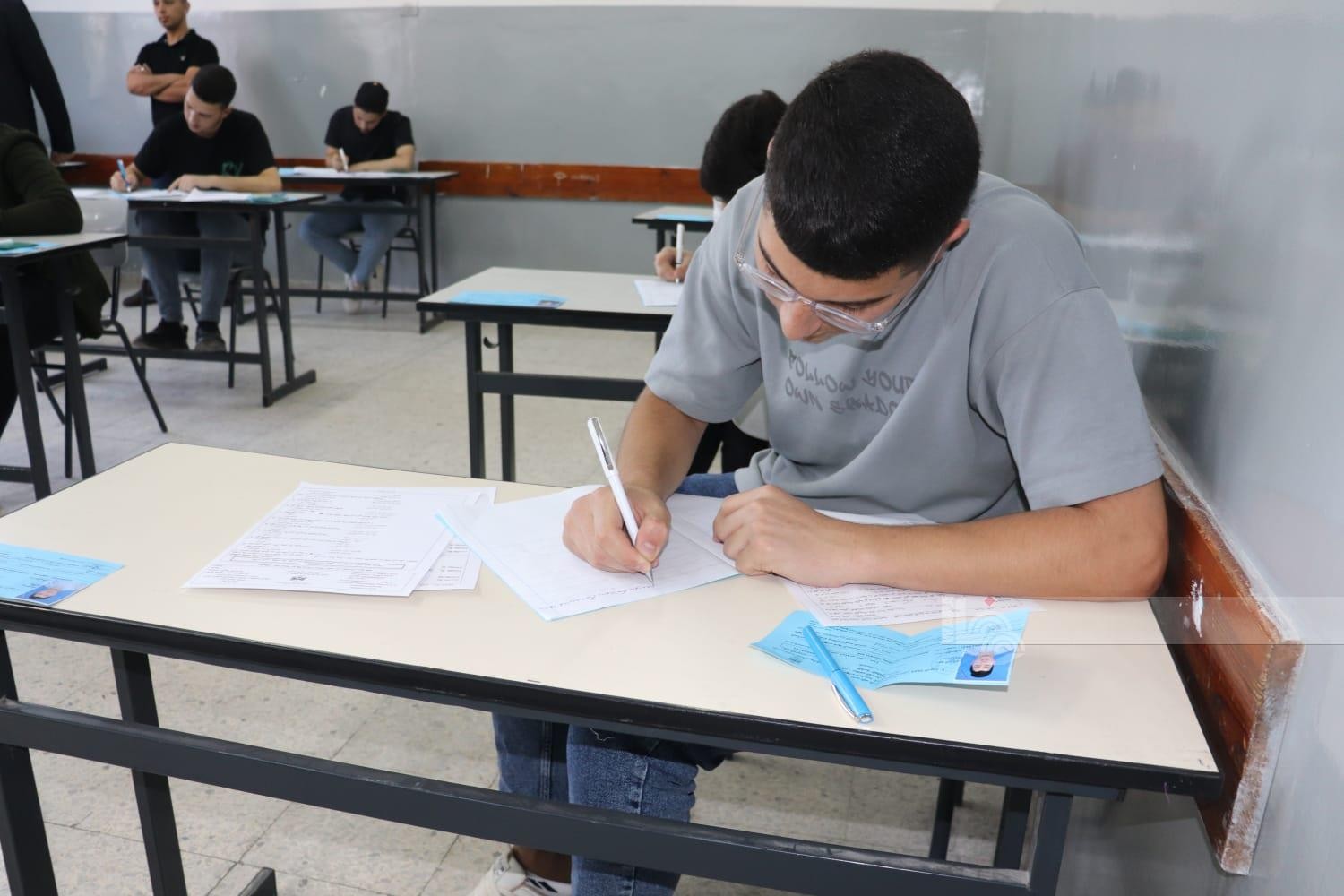 نحو 46 ألف طالب وطالبة يتقدمون لامتحان الثانوية العامة وسط ظروف صعبة