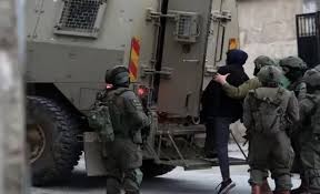 الاحتلال يعتقل أربعة مواطنين بينهم 3 نساء من محافظة نابلس