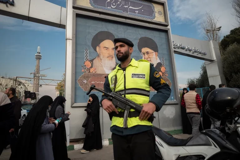 اشتباك مع خلية تابعة للموساد واعتقال عملاء لإسرائيل في إيران