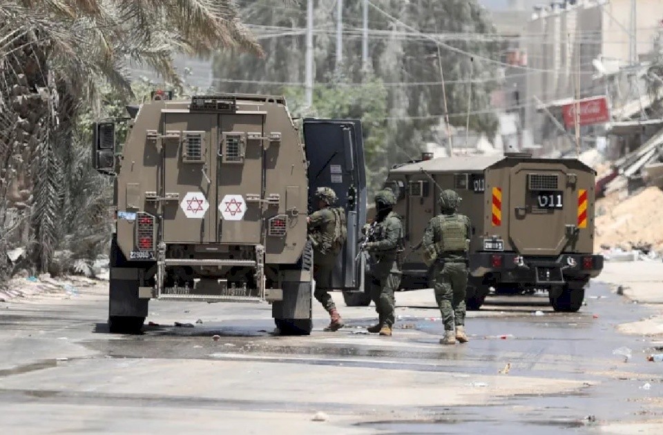 الضفة الغربية: اقتحامات متواصلة واعتقال أسير محرر