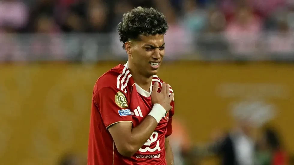 كسر وجراحة.. إمام عاشور خارج المونديال