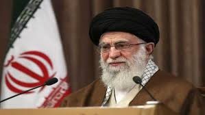 مسؤول إسرائيلي: إذا أوقف خامنئي إطلاق الصواريخ وأراد إنهاء الحرب فسنوافق