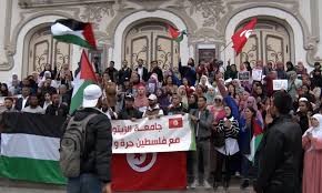 آلاف المتطوعين ينطلقون يوم غدٍ من تونس نحو معبر رفح للمطالبة بوقف حرب الإبادة