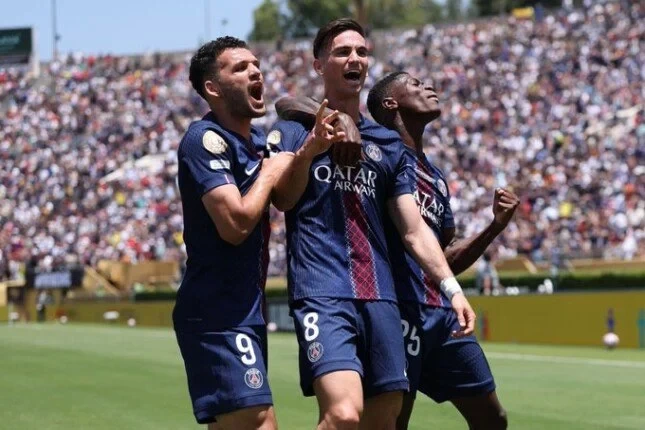 باريس سان جيرمان يكتسح أتلتيكو مدريد برباعية نظيفة في كأس العالم للأندية