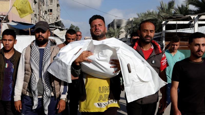 3 شهداء وعدد من المصابين في قصف إسرائيلي على حي الزيتون بمدينة غزة