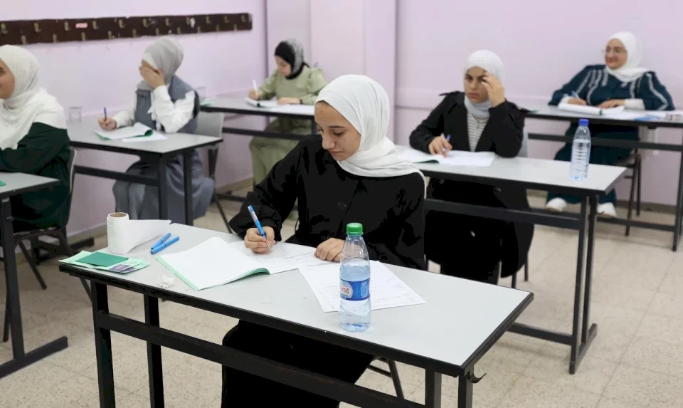 التربية: في حال تزامن موعد امتحان "التوجيهي" مع عطلة رسمية يبقى الامتحان في موعده
