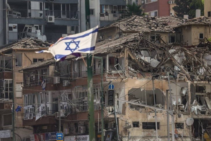 الرقابة العسكرية: لا يُسمح لوسائل الإعلام الأجنبية بنشر موقع سقوط الصواريخ دون إذن