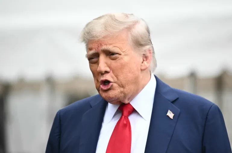 بكل غرور وعنجهية