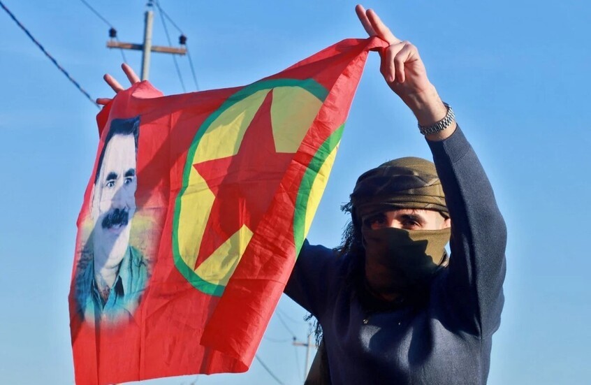 حزب العمال الكردستاني يبدأ أولى خطوات تسليم سلاحه رسميًا