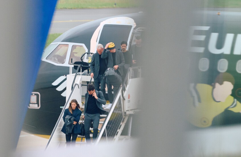 قبل مواجهة باريس: أزمة طيران تربك ريال مدريد في فلوريدا.. والفيفا يتدخل للإنقاذ